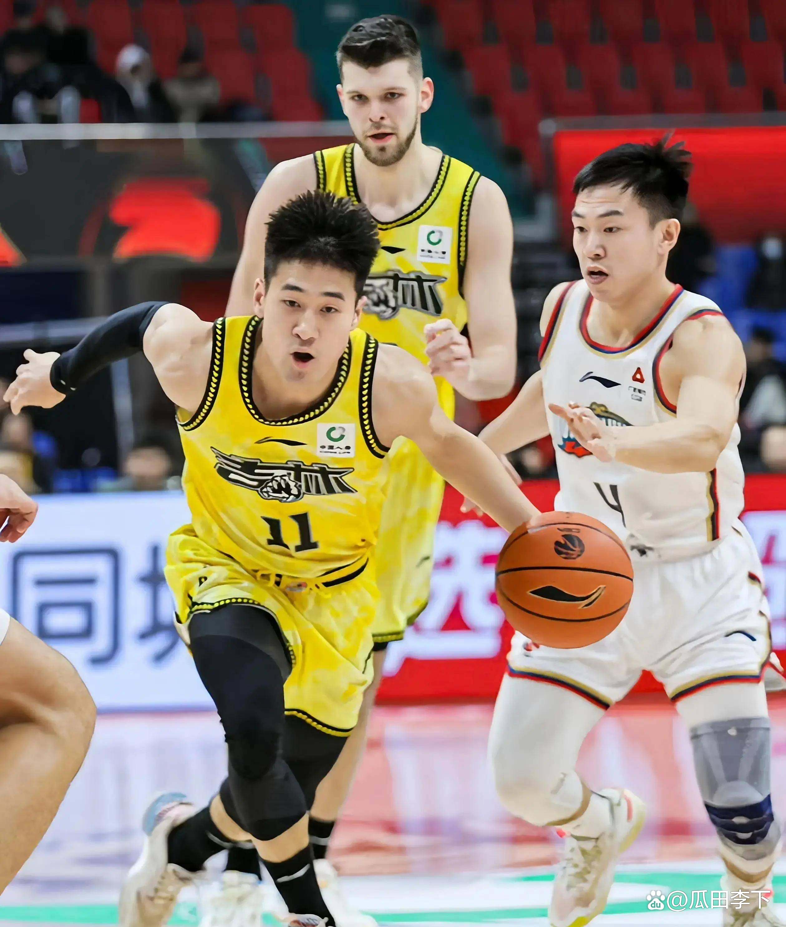 赛地聚焦——CBA季后赛关键时刻热度飙升；纽卡斯尔防线松动；气氛紧张；医务组通报恢复的简单介绍-开云官网首页