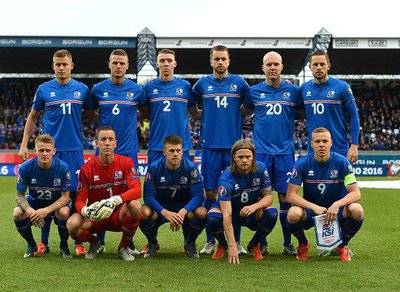 集结日荷甲焦点战；罗马复出首秀；压力陡增；阵容厚度经受考验的简单介绍